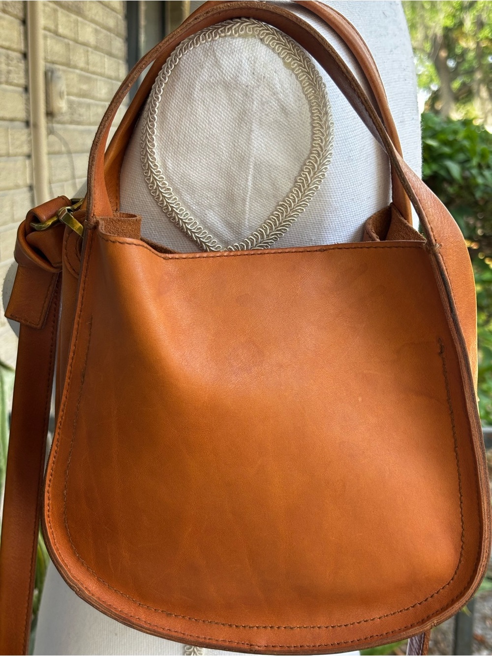Madewell Sydney Smooth Luxe Leather Crossbody Bag Burnished Caramel - Picture 4 of 15